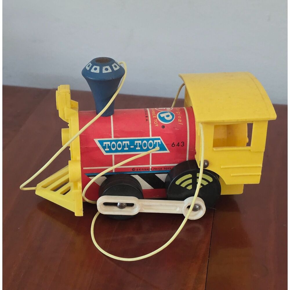 Vintage Fisher-Price Toot-Toot Locomotive Pull Toy #643 (1964)
